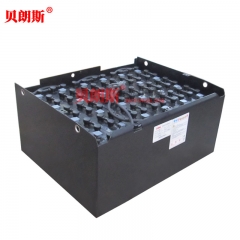 杭州電動(dòng)叉車8PzS640蓄電池配套品牌 杭叉H系列平衡重叉車電池48V640Ah安裝圖片